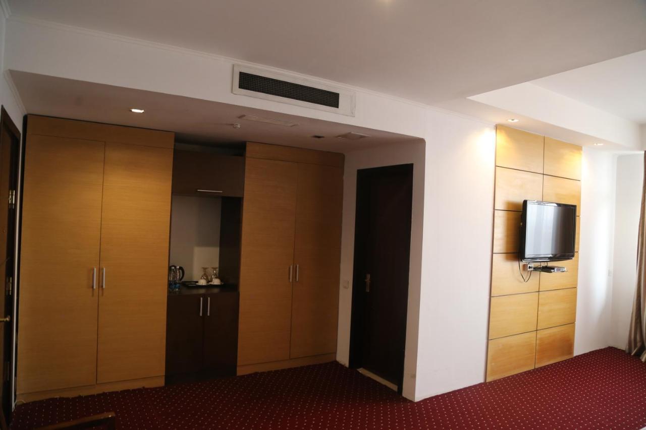 Maryotel Bishkek Exterior foto
