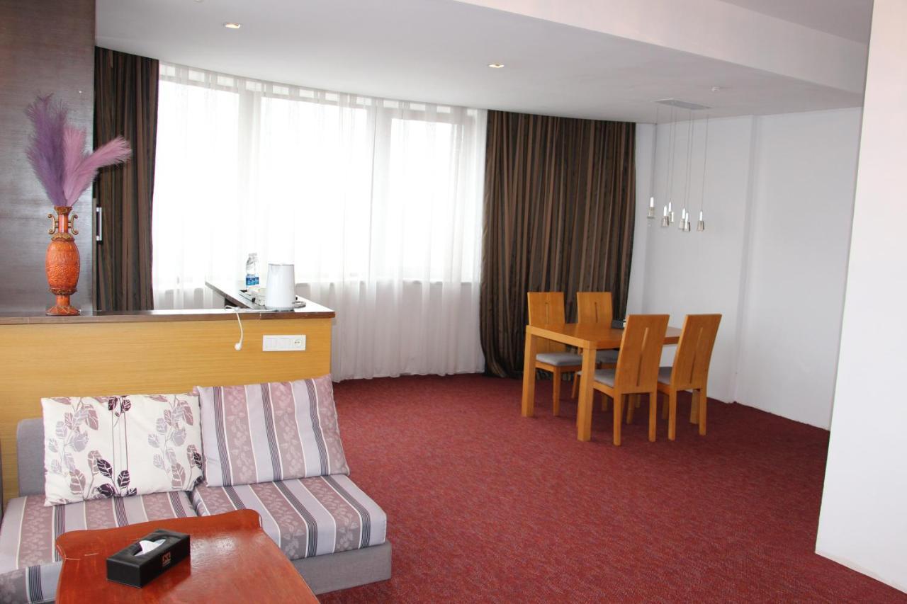 Maryotel Bishkek Exterior foto